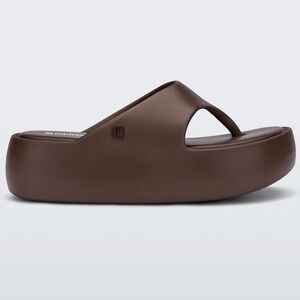 Melissa Free Platform Flip Flop Size 8